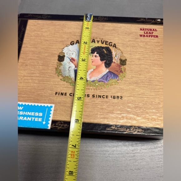 2 Vintage Cigar Boxes‎ Garcia y Vega English Coronas (in tubes) Rectangle - Picture 9 of 16